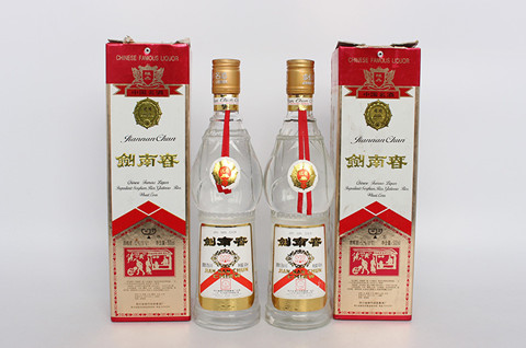 酒瓶外形相似也是被侵權(quán)?劍南春狀告山東一酒廠商標侵權(quán)